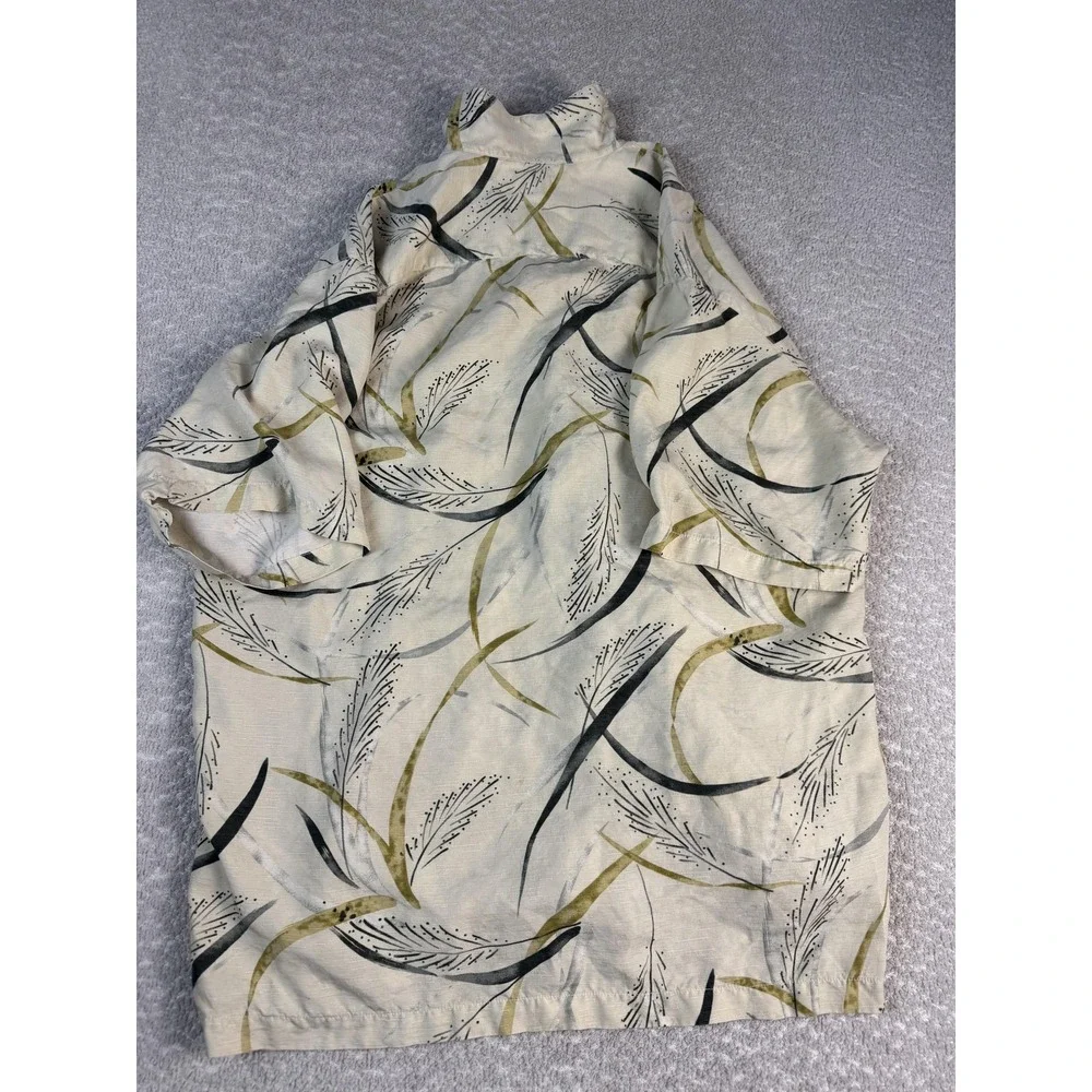Tommy Bahama Shirt Mens Large Beige Silk Hawaiian Leaf Print Button‎ Up Camp